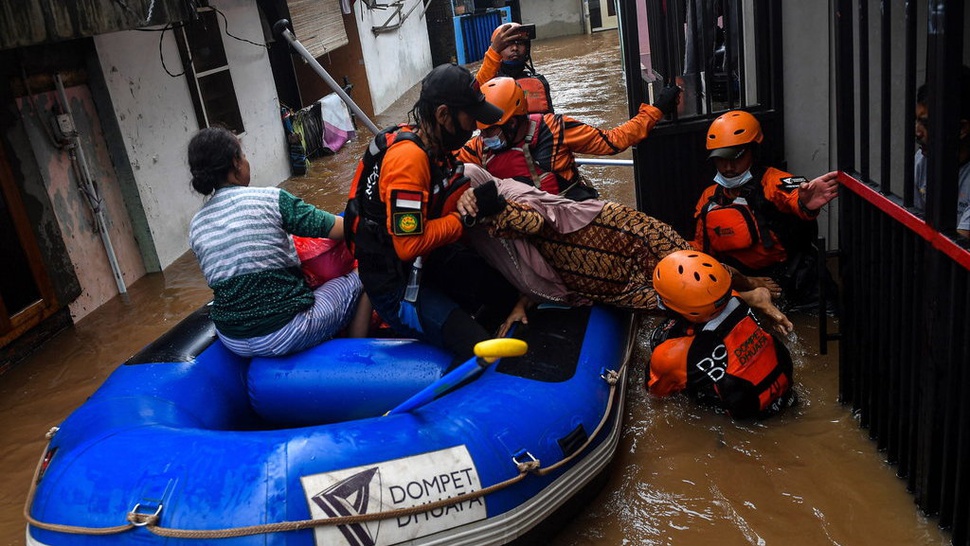Tiga Pintu Air di Jakarta Siaga I, Warga Diminta Waspada Banjir