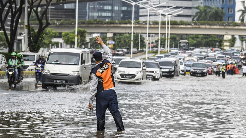 Klaim Anies soal Banjir Jakarta: Sekarang Surut Cuma Sehari