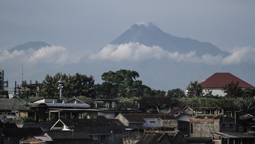 Menara Peringatan Bahaya Gunung Merapi di Sleman Roboh akibat Angin