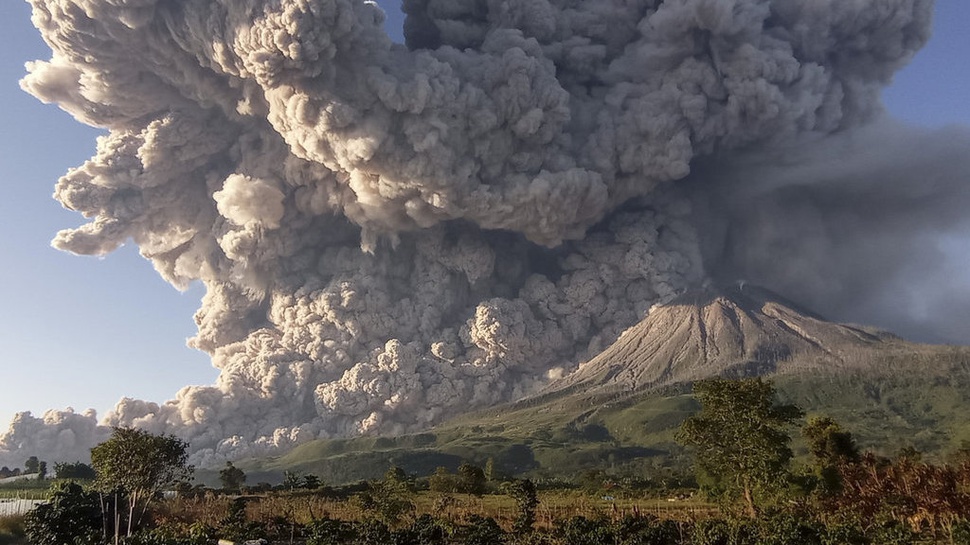 2021/03/02/antarafoto-erupsi-gunung-sinabung-02032021-sg-lmo-3.jpg