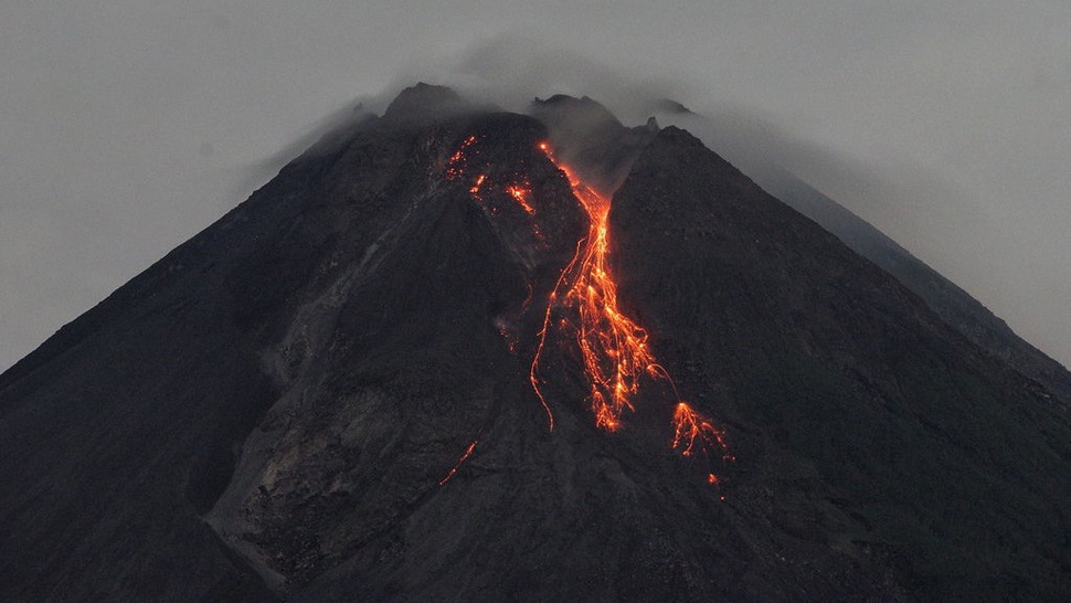 Berita Gunung Merapi 22 April: Guguran Lava 1.600 M ke Barat Daya