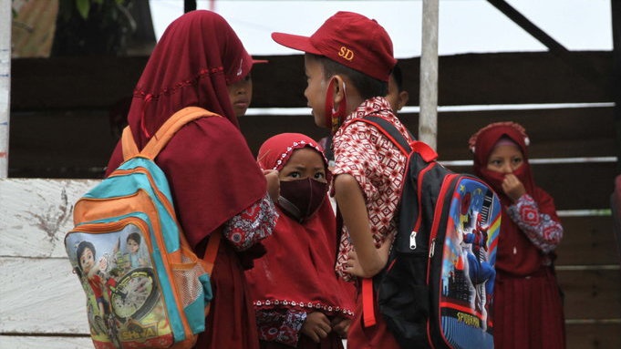 Anak-Anak yang Tersisih dari Bangku Sekolah Selama Pandemi