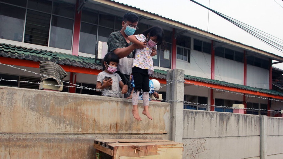 Warga Kota Tangerang Terbebas dari Tembok Beton yang Menyiksa