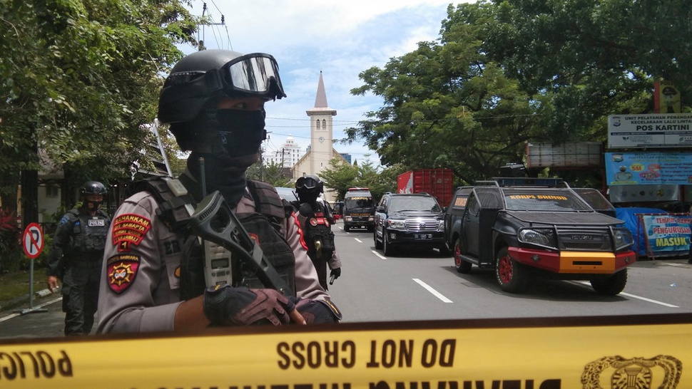 Bom Gereja Makassar: Polri Sebut 14 Orang Terluka, Termasuk Satpam