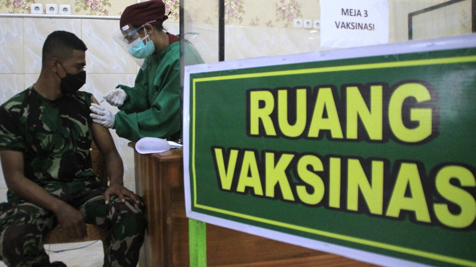 Benarkah Ada yang Meninggal Akibat Vaksinasi COVID-19 di Indonesia?