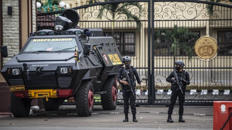 Densus 88 Buru Tiga DPO Terduga Teroris di Jakarta