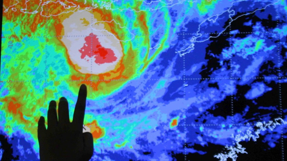 Dampak Bibit Siklon 90S Jika Jadi Siklon Tropis Paddy di Indonesia