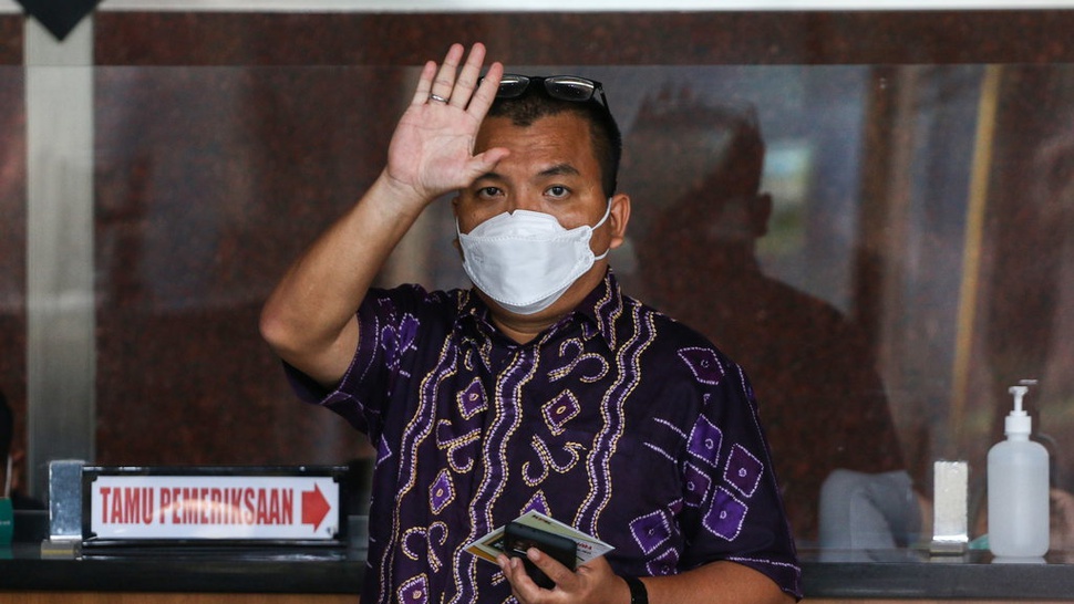 Denny Indrayana Dinonaktifkan dari DPP Kongres Advokat Indonesia