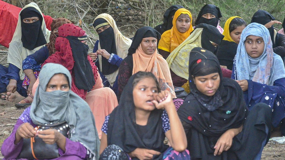 Pengungsi Rohingya di Pulau Terpencil Terancam Hadapi Musim Hujan