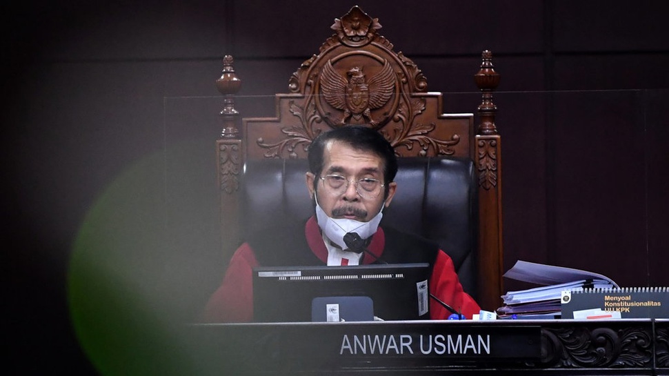 Ketua MK Anwar Usman akan Nikahi Adik Jokowi
