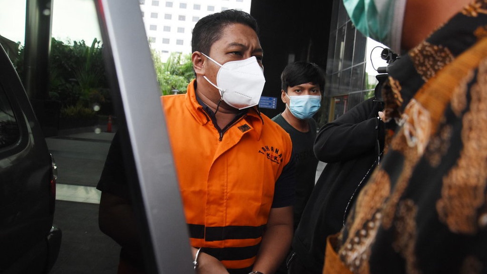 Saksi Sebut Robin Pattuju ke Rumah Azis Syamsuddin untuk Ambil Uang