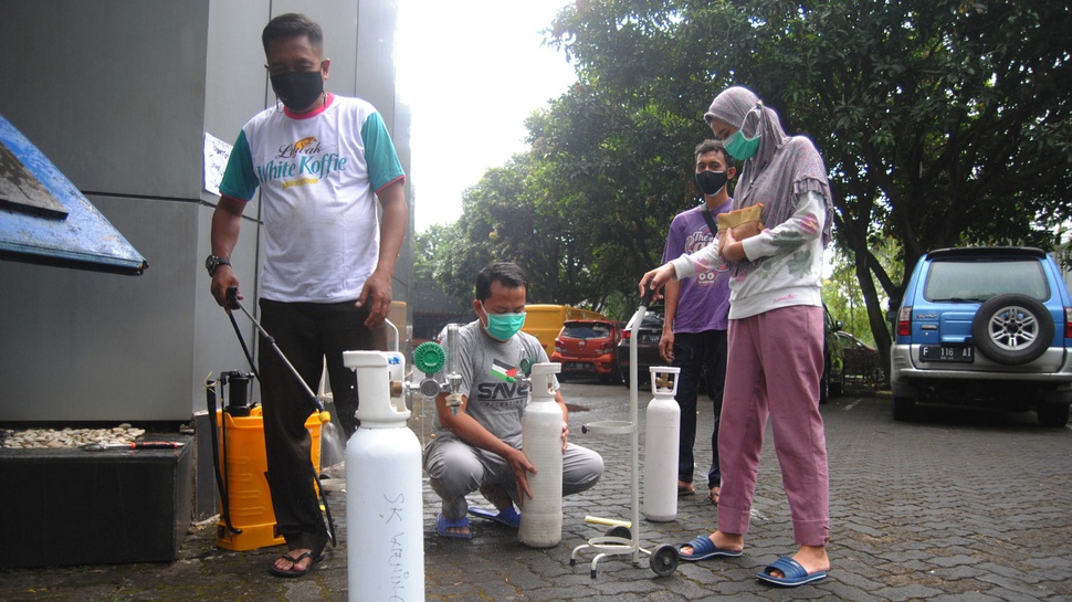 Jokowi, Menkes dan Mendag Disomasi Imbas Kelangkaan Oksigen