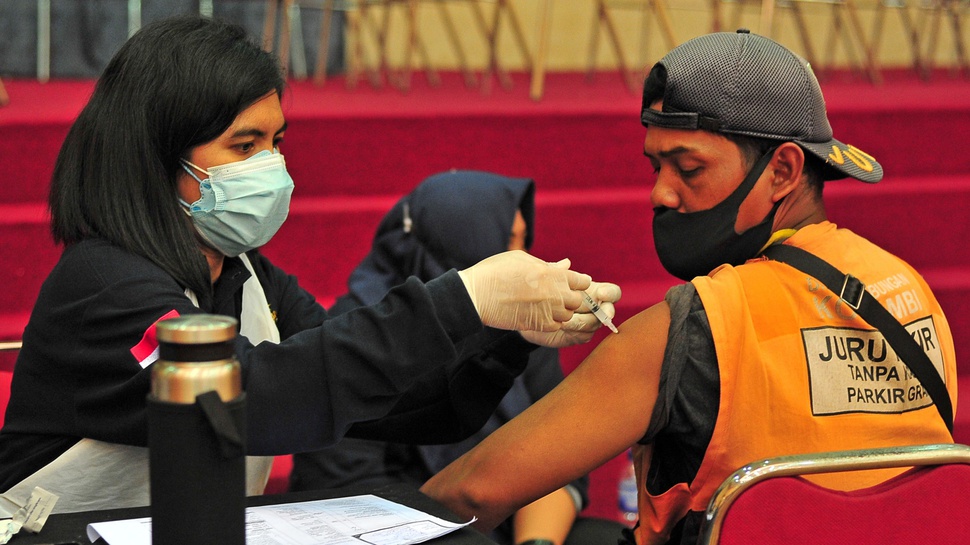 Indonesia Tembus 100 Juta Lebih Penyuntikan Vaksin COVID-19