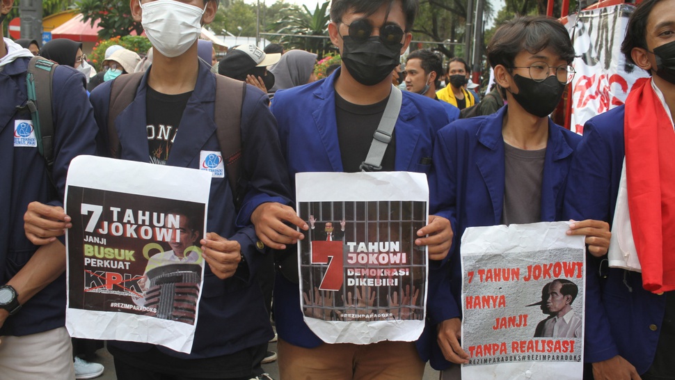 BEM SI Demo Kritik Pemerintahan Presiden Jokowi