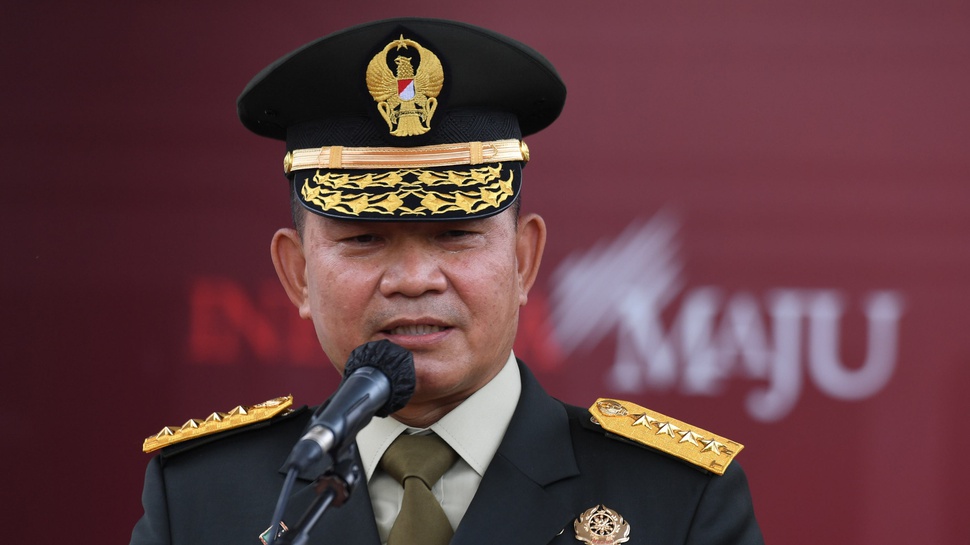 Prabowo, Panglima TNI dan KSAD Dudung Hadiri Rapat Komisi I DPR