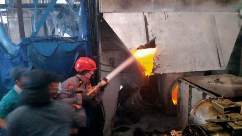 Kebakaran Pabrik Dua Kelinci Pati Padam, Tak Ada Korban Jiwa