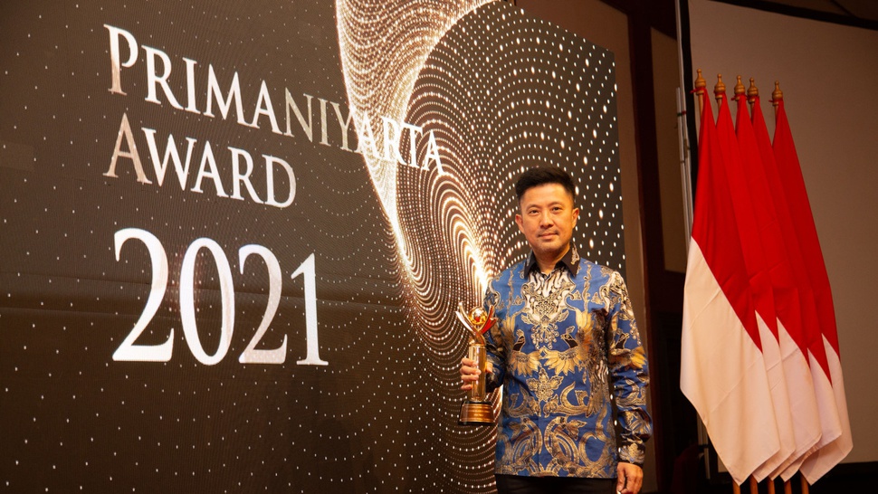 UBS Gold Raih Penghargaan Perhiasan Emas Terbaik Primaniyarta