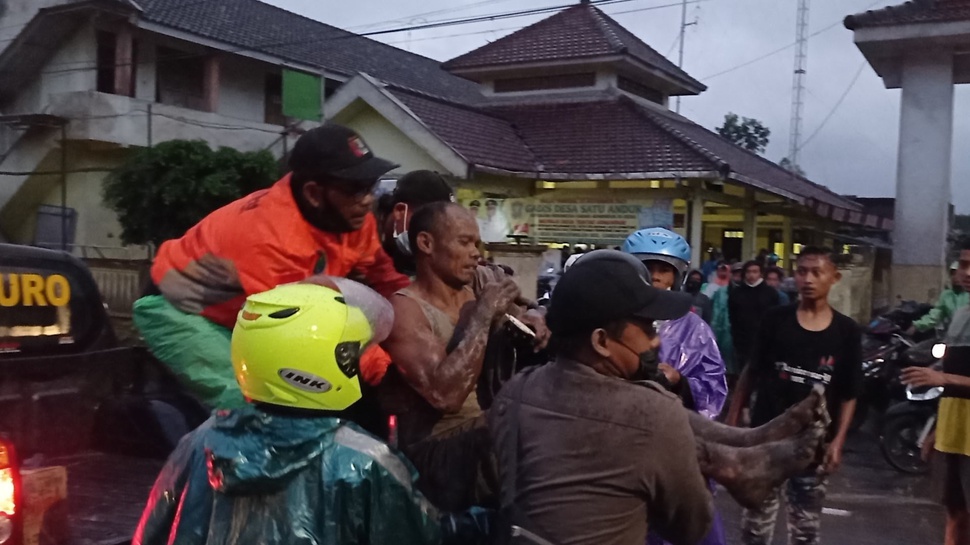 Data Korban Erupsi Gunung Semeru: 45 Orang Alami Luka Bakar