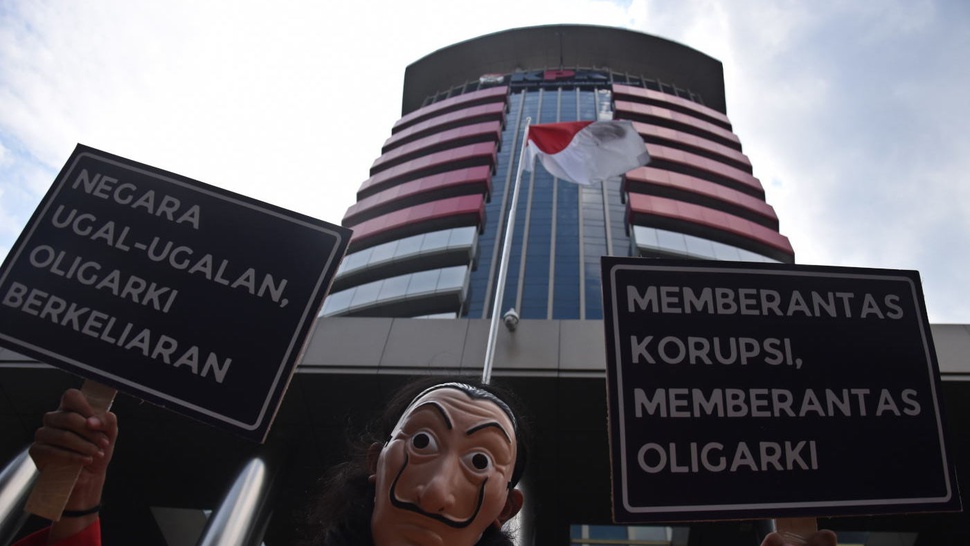 ICW Soroti Sikap Permisif Menteri Jokowi soal Praktik Korupsi