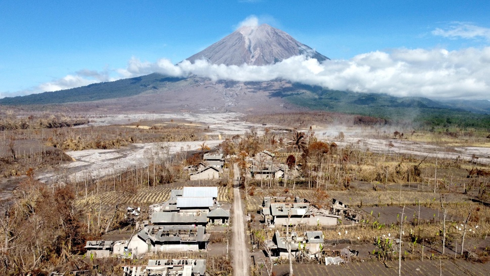 Pantau Erupsi Gunung Semeru, Menteri ESDM: Tambah Kamera Termal