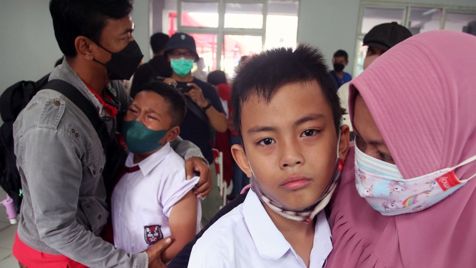 Vaksin Anak 6-11 Tahun Surabaya Digelar di 126 Sekolah 15 Desember