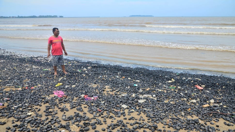 Laporan Warga soal Pencemaran Laut Masalembu Diabaikan Pemerintah