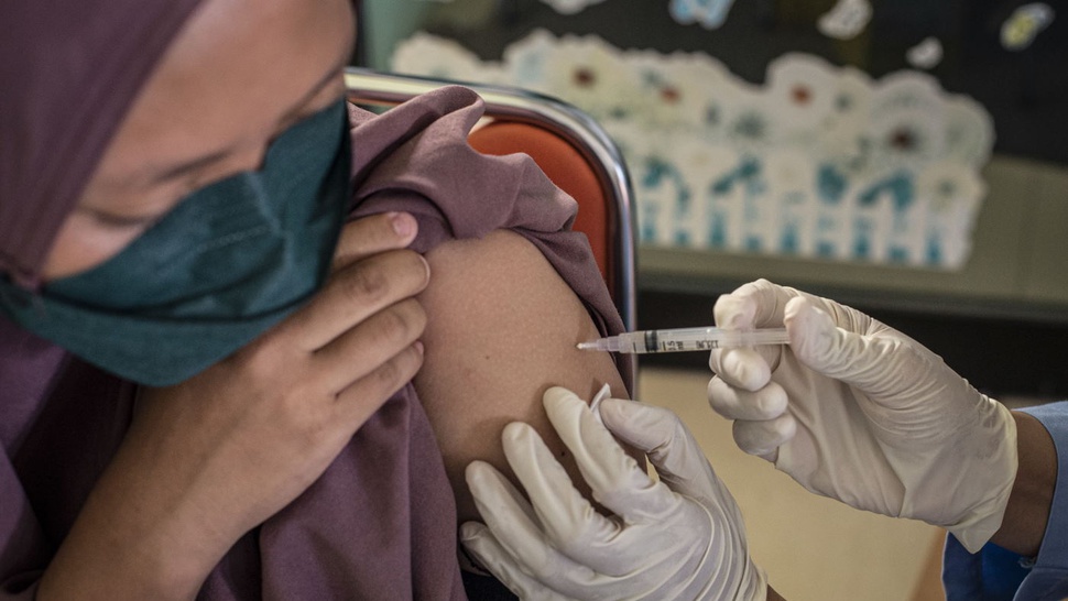 Kemenkes: Vaksinasi Dosis I Akan Capai 80 Persen Medio Januari 2022