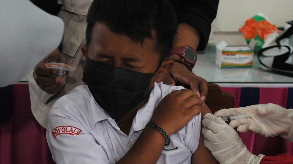 Info Vaksin Surabaya Hari Ini 1 April untuk Dosis 1,2, Booster