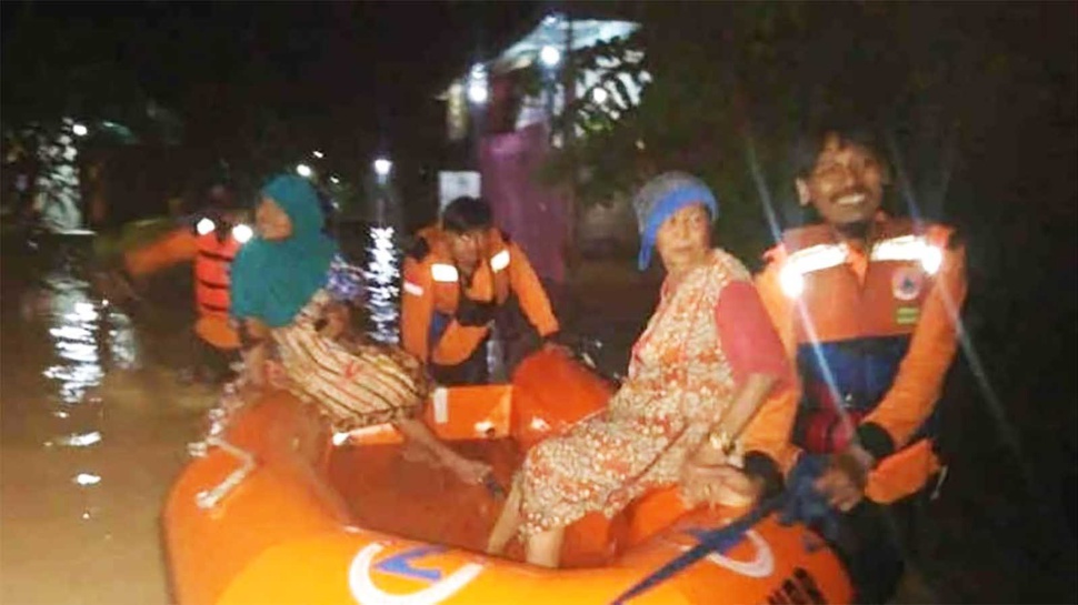 Banjir Rendam 964 Rumah di Cirebon, 3.783 Warga Terdampak