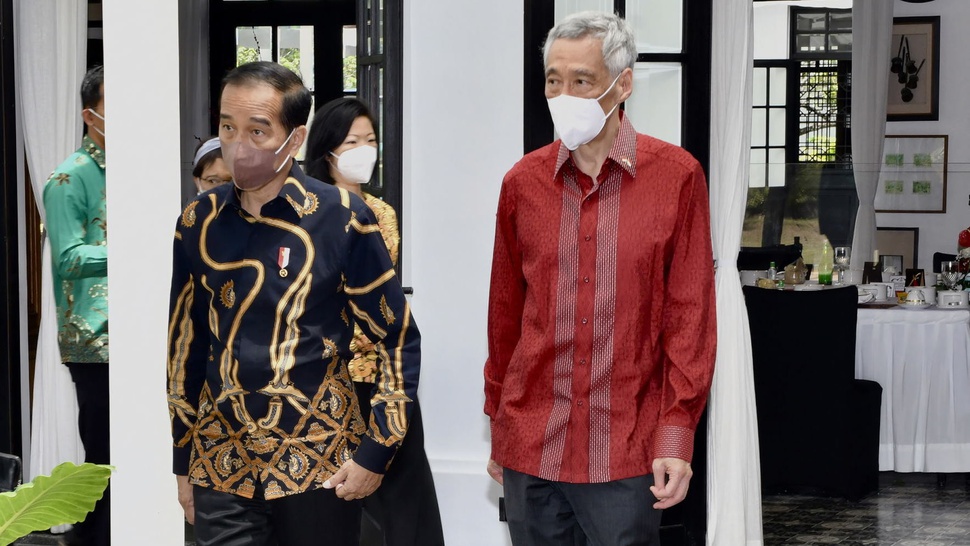 Jokowi & PM Singapura Teken Kerja Sama Investasi Hingga Pertahanan