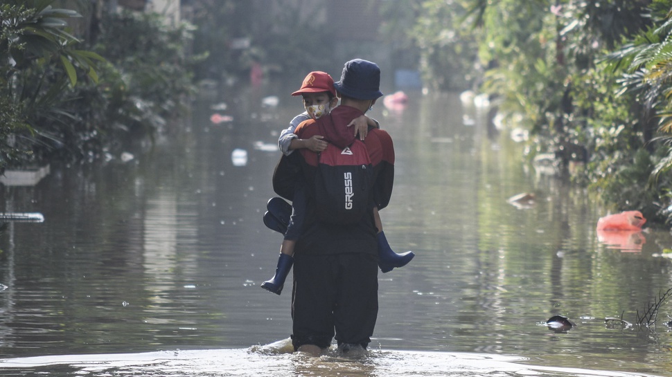 Banjir di Bekasi Meluas Jadi 73 Titik, Ketinggian Air 10-70 Cm