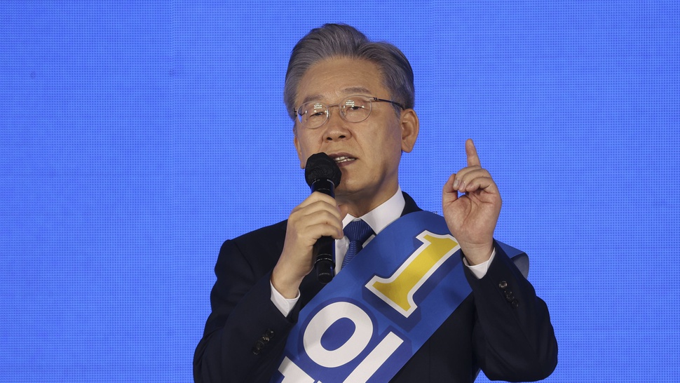Pemimpin Oposisi Korsel Lee Jae Myung Ditusuk Orang Tak Dikenal