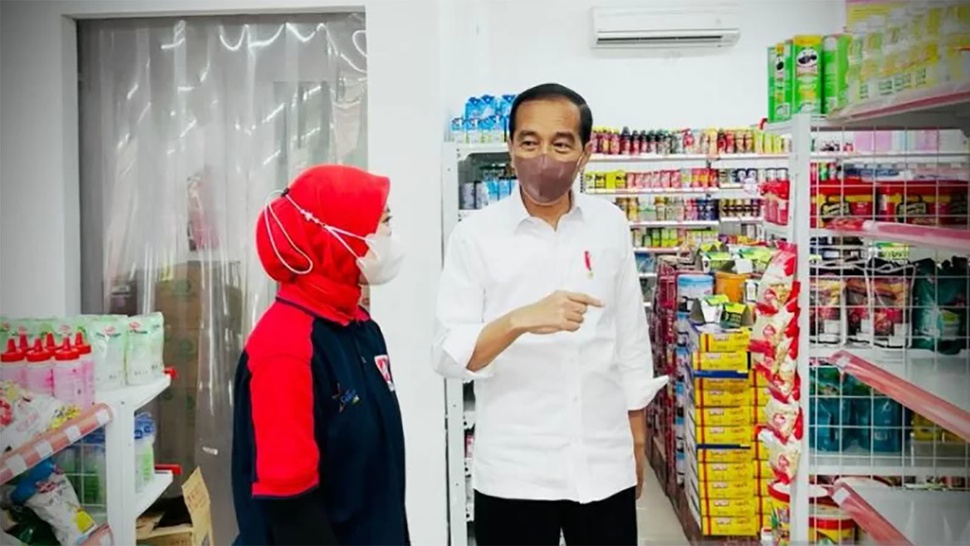 Cek Minyak Goreng di Yogyakarta, Jokowi: Barang Ada, Tapi Mahal