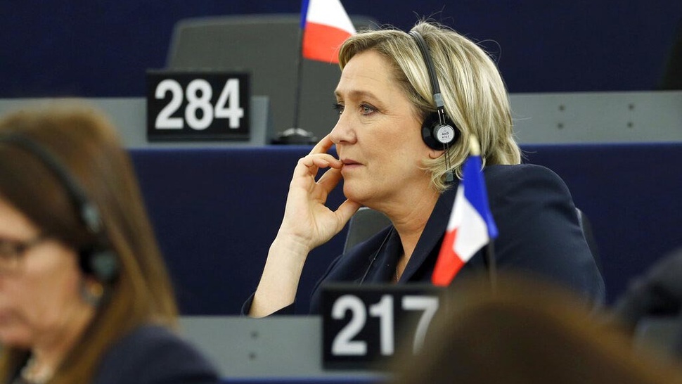 Siapa Marine Le Pen: Capres Prancis yang Mau Larang Jilbab?