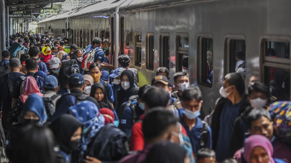 39 Ribu Penumpang Kereta Arus Balik Tiba di Jakarta Hari Ini