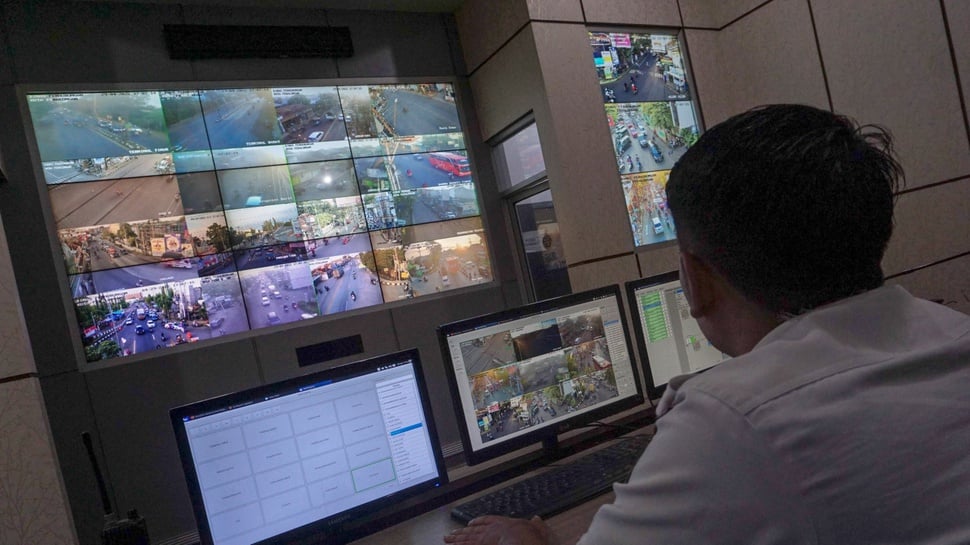 Pengertian CCTV: Fungsi, Cara Kerja dan Apa Saja Bagiannya?