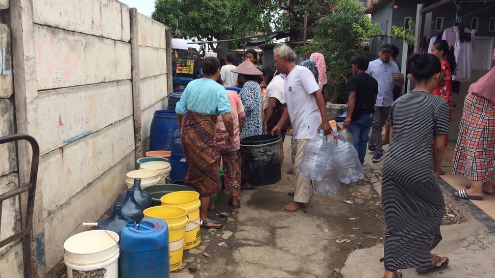Nelangsa Warga Marunda: Krisis Air Bersih Masih Terjadi di Ibu Kota