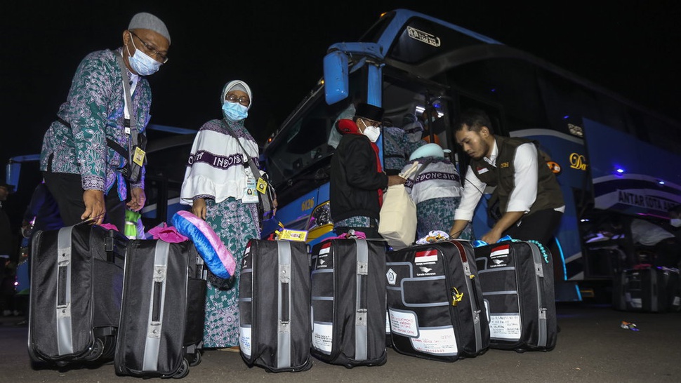 Kemenkes: 14 Jemaah Haji yang Tiba di Indonesia Positif COVID-19