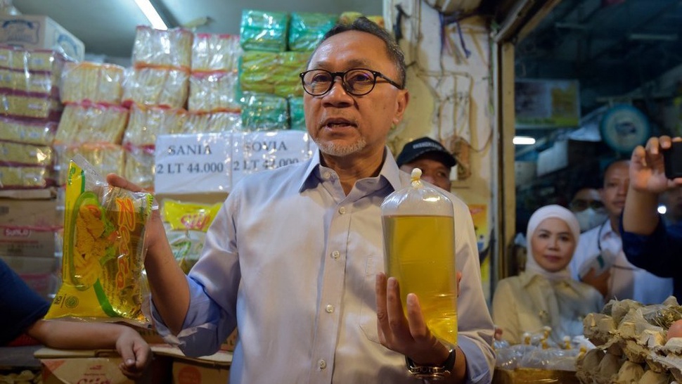 Zulhas Janji Harga Minyak Goreng Curah Rp14.000 dalam Dua Pekan