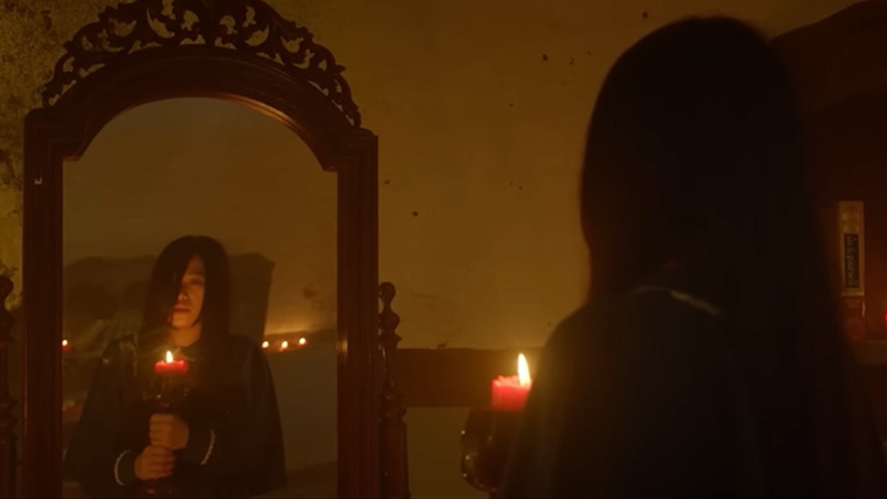Jadwal Tayang Film The Sacred Riana 2: Bloody Mary dan Sinopsisnya