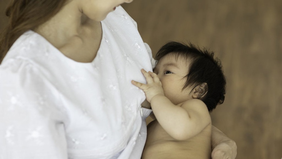 Tips Memberikan ASI pada Bayi dalam Kondisi Bencana Alam