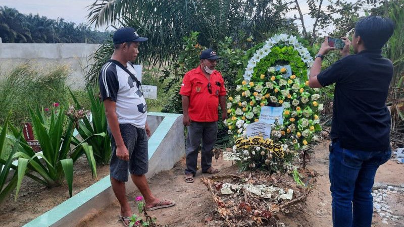 Jelang Autopsi Ulang, Makam Brigadir J di Jambi Dijaga Ormas Batak