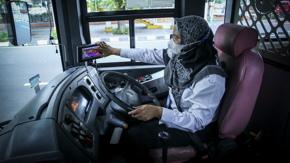 Kurangi Pelecehan Seksual, Transjakarta Tambah 10 Bus Perempuan