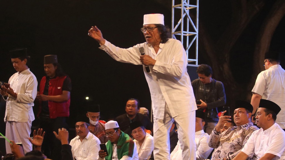 Kontroversi Cak Nun Sebut Jokowi Firaun dan Berita Terbaru