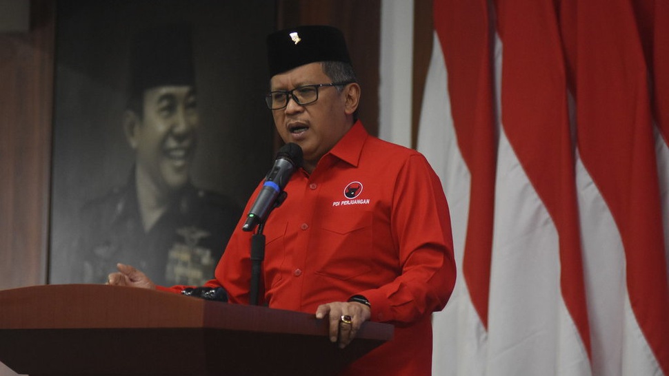 Hasto PDIP Bantah Bahas Reshuffle Kabinet dengan Jokowi
