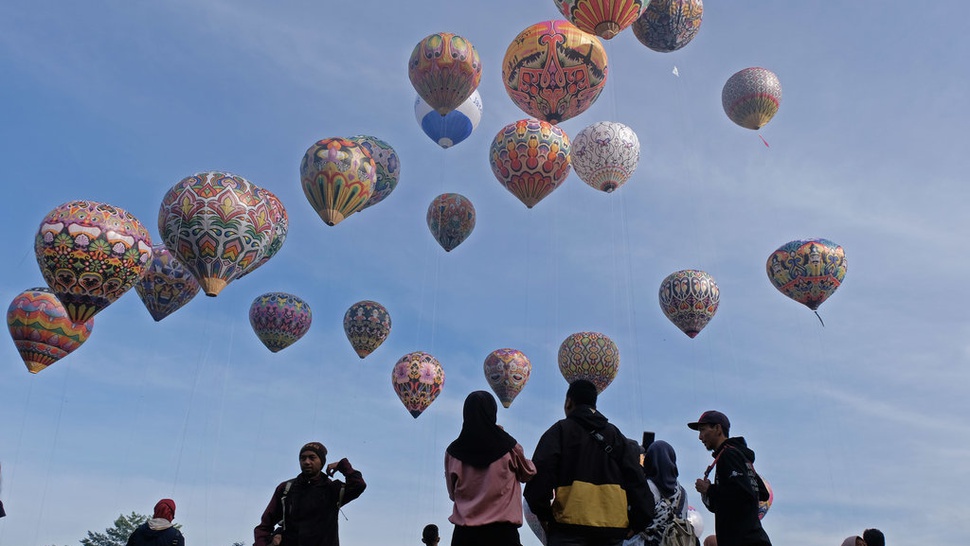 2022/09/04/antarafoto-java-balloon-attraction-wonosobo-040922-aez-2_ratio-16x9.jpg