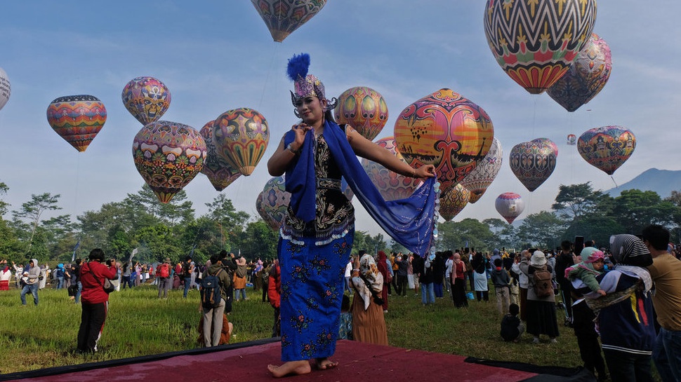 2022/09/04/antarafoto-java-balloon-attraction-wonosobo-040922-aez-6_ratio-16x9.jpg