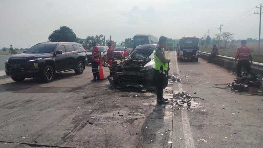 Kecelakaan Beruntun di Tol Pejagan-Pemalang: Libatkan 13 Kendaraan