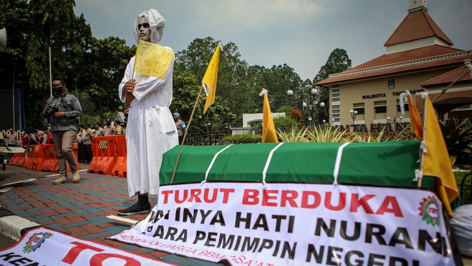 Perppu Ciptaker ala Jokowi: Ugal-ugalan & Mengkudeta Konstitusi