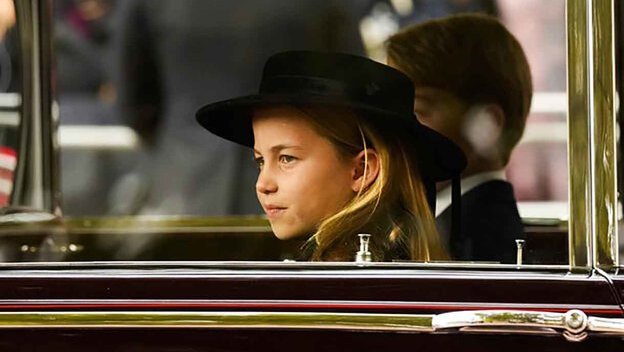 Profil Princess Charlotte Putri William-Kate dan Cicit Elizabeth II